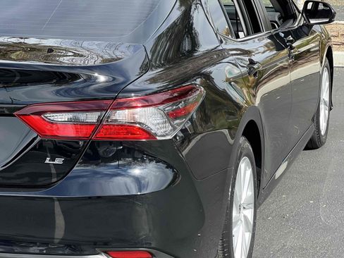 Used 2021 Toyota Camry LE image 61