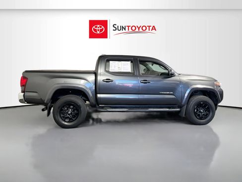 Used 2020 Toyota Tacoma SR5 image 2