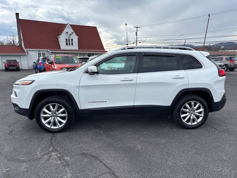 Used 2016 Jeep Cherokee Limited image 4