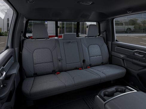 New 2026 RAM 1500 Big Horn AWD/4WD image 15