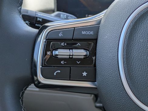 Certified 2025 Kia Sorento S w/ Panoramic Sunroof Package FWD image 20