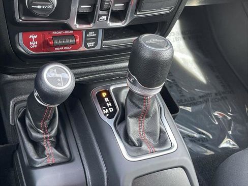 Certified 2022 Jeep Gladiator Rubicon w/ Trailer Tow Package image 23