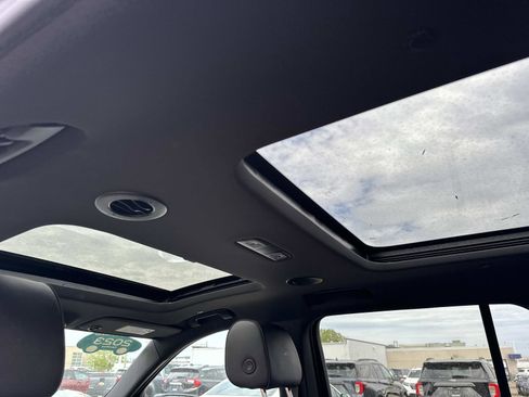 Certified 2023 Chevrolet Traverse RS w/ LPO, Floor Liner Package AWD/4WD image 13
