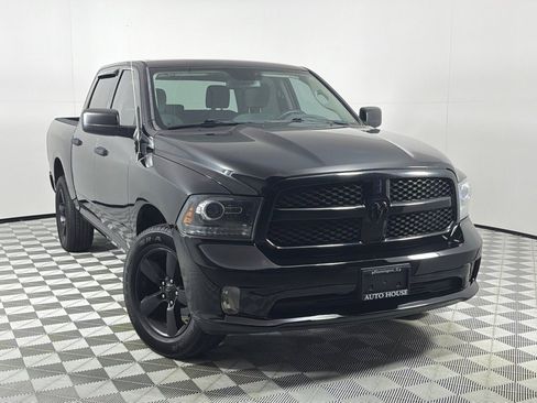 Used 2014 RAM 1500 Express w/ Black Ram 1500 Express Group AWD/4WD image 2