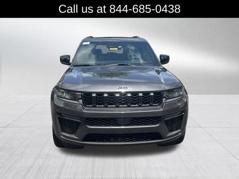 New 2026 Jeep Grand Cherokee Limited w/ Limited Altitude Package AWD/4WD image 2