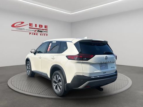 Used 2021 Nissan Rogue SV AWD/4WD image 7