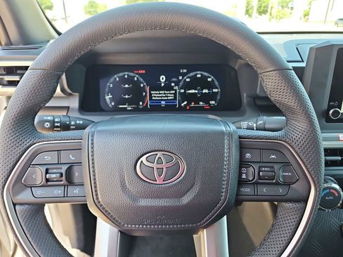 Used 2026 Toyota Tacoma TRD Off-Road AWD/4WD image 19