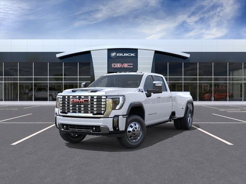 New 2026 GMC Sierra 3500 Denali w/ Denali Reserve Package AWD/4WD image 8