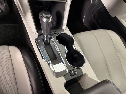 Used 2017 Chevrolet Equinox Premier w/ Enhanced Convenience Package FWD image 16
