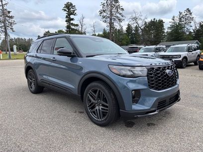 New 2026 Ford Explorer ST-Line w/ ST-Line Street Pack