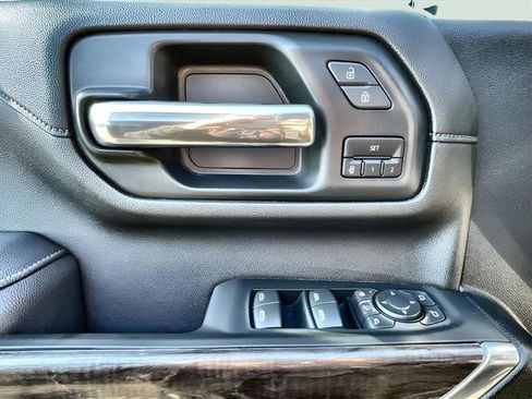 Certified 2022 Chevrolet Silverado 2500 LTZ w/ LTZ Plus Package image 23