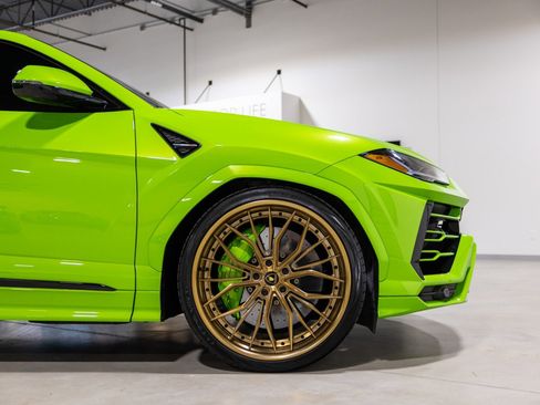 Used 2022 Lamborghini Urus image 23