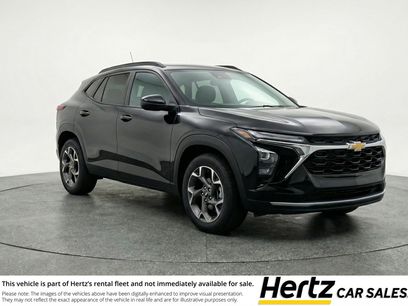 Used 2025 Chevrolet Trax LT