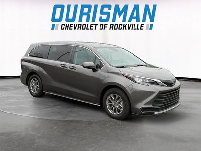Used 2024 Toyota Sienna LE