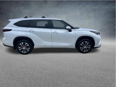 Used 2026 Toyota Highlander XLE AWD/4WD image 9