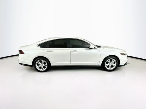 Used 2025 Honda Accord LX image 10