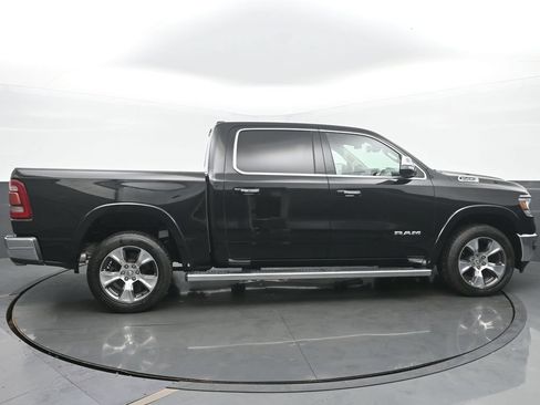 Used 2019 RAM 1500 Laramie AWD/4WD image 7