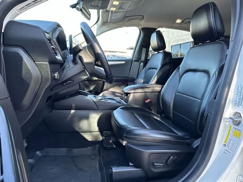 Used 2023 Ford Escape Platinum AWD/4WD image 11