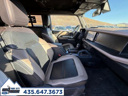 Used 2023 Ford Bronco Wildtrak image 11