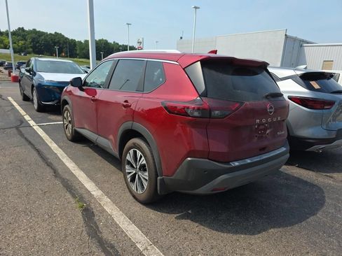 Certified 2023 Nissan Rogue SV w/ SV Premium B Package AWD/4WD image 8