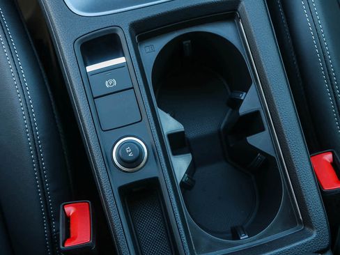 New 2025 Audi Q3 2.0T Premium image 30