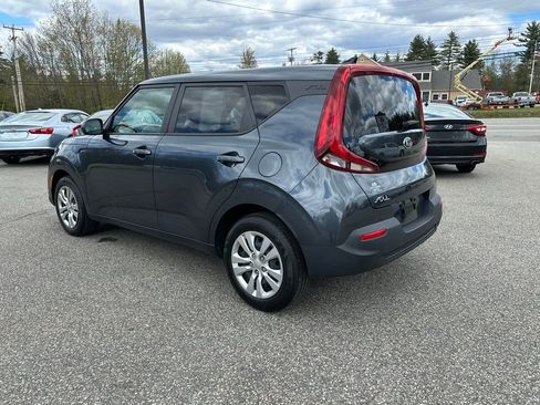 Used 2020 Kia Soul LX FWD image 3