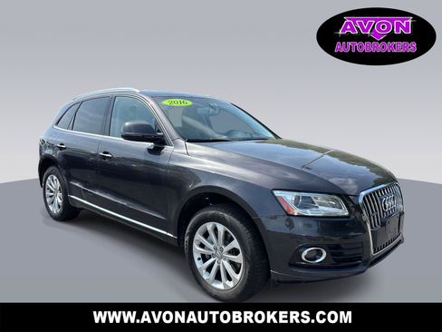 Used 2016 Audi Q5 2.0T Premium Plus w/ Technology Package AWD/4WD image 1