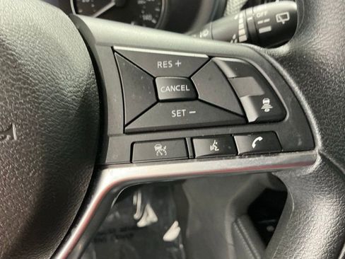 Used 2024 Nissan Kicks SV FWD image 30