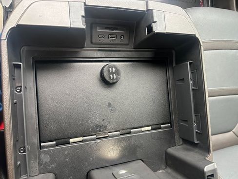 Used 2022 GMC Sierra 2500 Denali w/ Denali Black Diamond Edition image 40