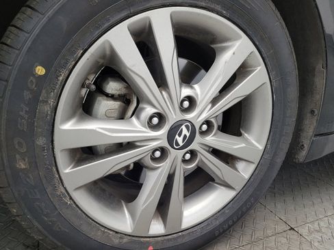 Used 2018 Hyundai Elantra Value Edition image 31