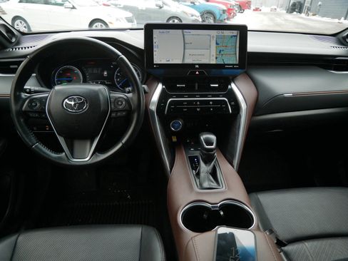 Used 2021 Toyota Venza Limited w/ Advanced Technology Package image 14