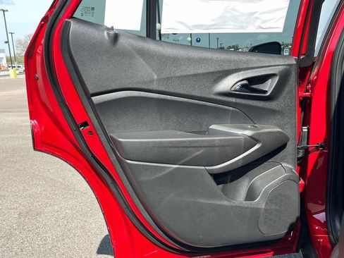 New 2026 Chevrolet Trax RS FWD image 19