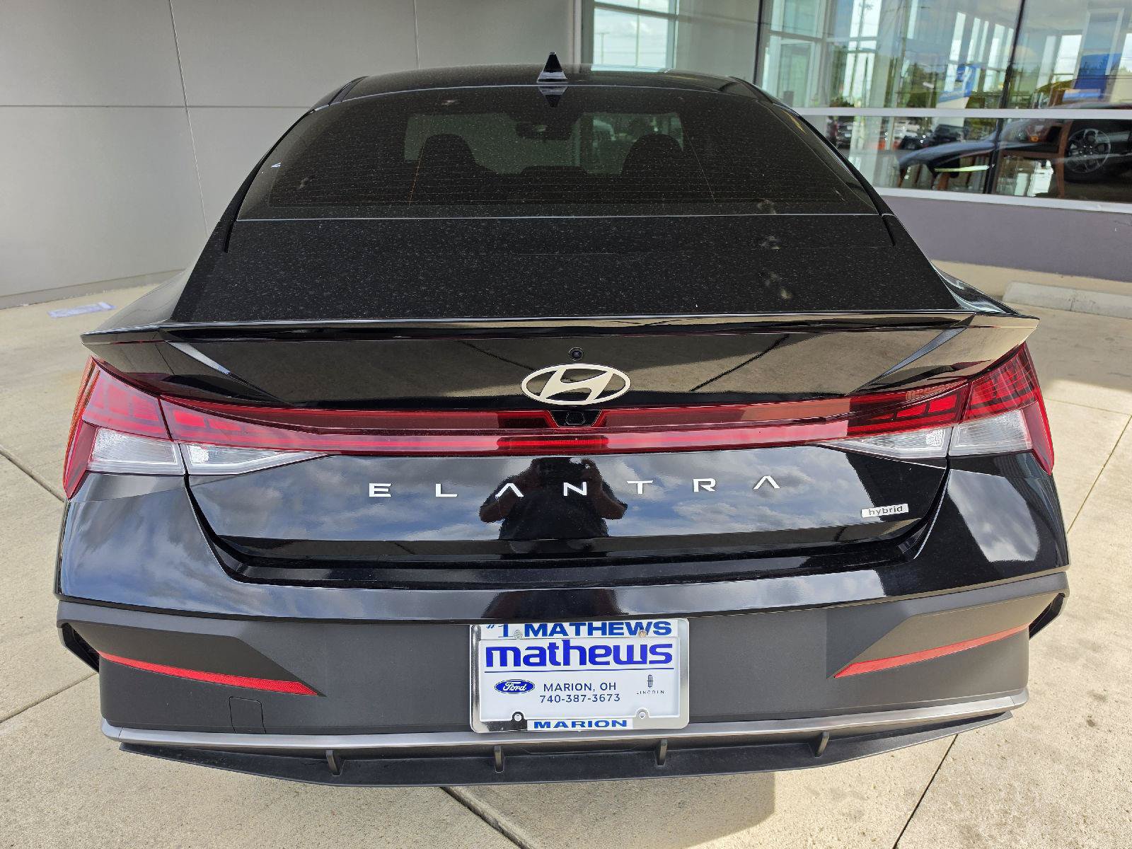 Used 2025 Hyundai Elantra SEL FWD image 3