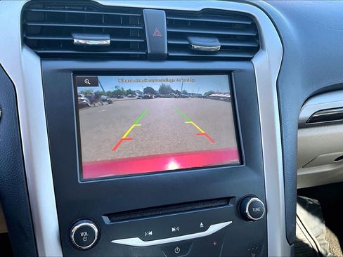 Used 2015 Ford Fusion SE w/ Equipment Group 502A FWD image 26