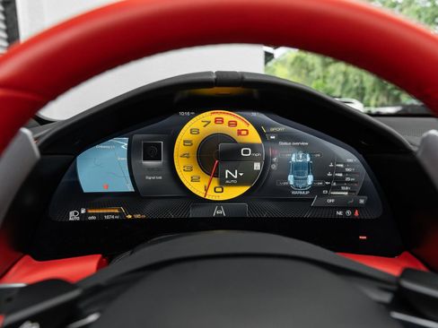 Used 2024 Ferrari Roma Spider image 48