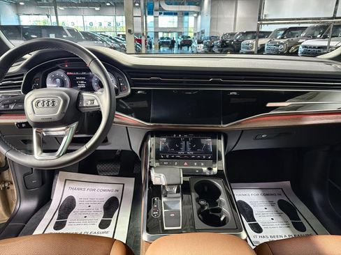 Used 2025 Audi Q8 Premium Plus image 28