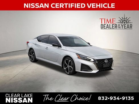 Certified 2025 Nissan Altima 2.5 SR FWD image 10
