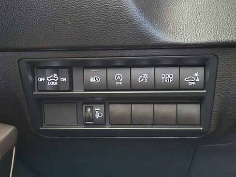 Used 2025 Toyota Tundra SR5 image 21