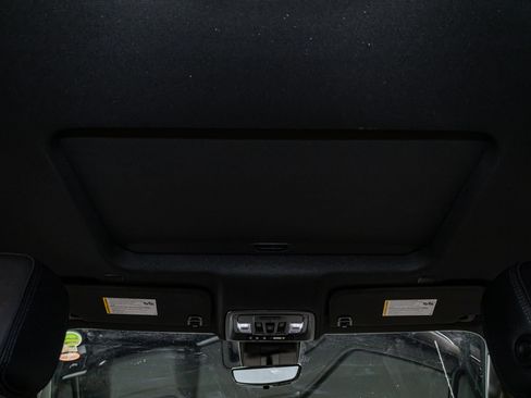 Used 2024 Chevrolet Silverado 2500 High Country w/ Technology Package AWD/4WD image 16