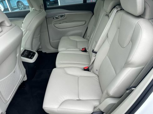 Used 2023 Volvo XC90 B5 Core w/ Climate Package AWD/4WD image 21
