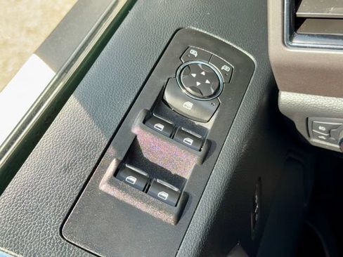 Used 2019 Ford F150 XLT w/ Equipment Group 302A Luxury AWD/4WD image 25