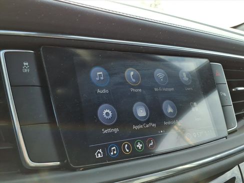 Used 2021 Buick Enclave Preferred image 5