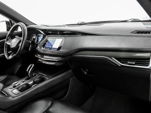 Used 2020 Cadillac XT4 Sport image 10