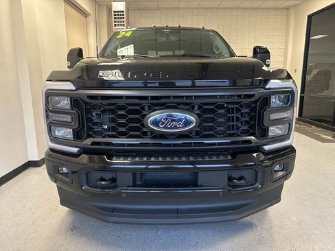 Used 2024 Ford F250 Lariat w/ Lariat Ultimate Package AWD/4WD image 40