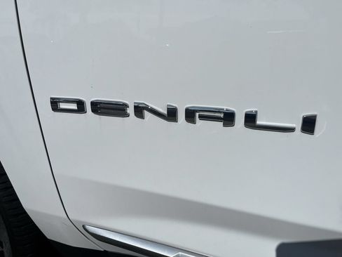 Used 2024 GMC Yukon Denali AWD/4WD image 31