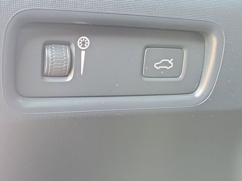 Used 2022 Polestar Polestar 2 w/ Plus Package image 12