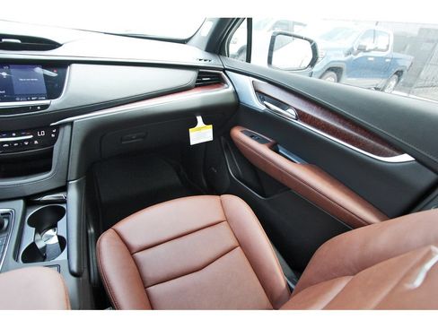 New 2026 Cadillac XT5 Premium Luxury w/ Driver Assist Package FWD image 10