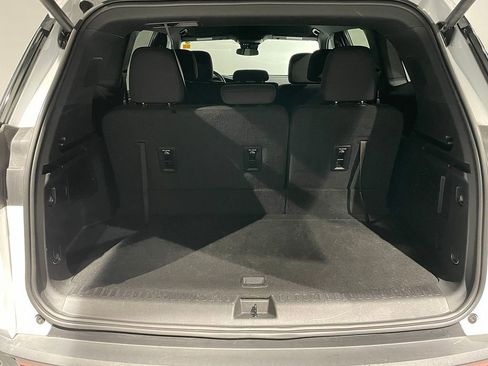 Certified 2025 GMC Acadia Elevation image 5