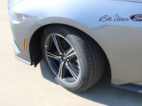 New 2025 Ford Mustang Coupe image 5