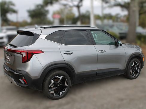 Certified 2024 Kia Seltos EX image 6